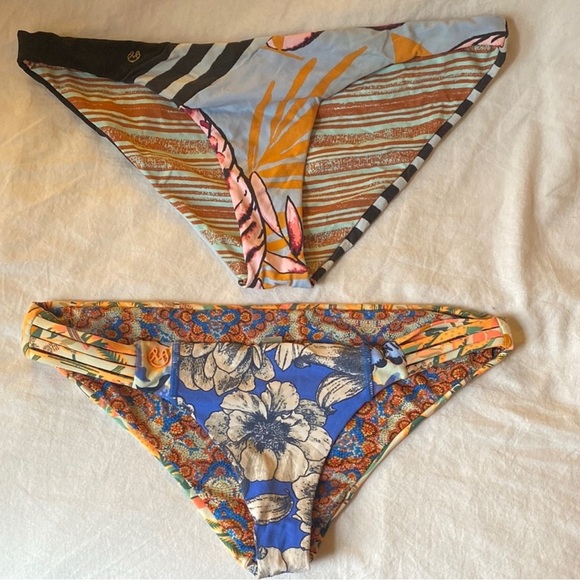 Maaji Other - Maaji Multicolor Bikini Bottoms Reversible Size Large Bundle Set